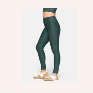 OG Outdoor Voices Textured Compression 3/4 Leggings